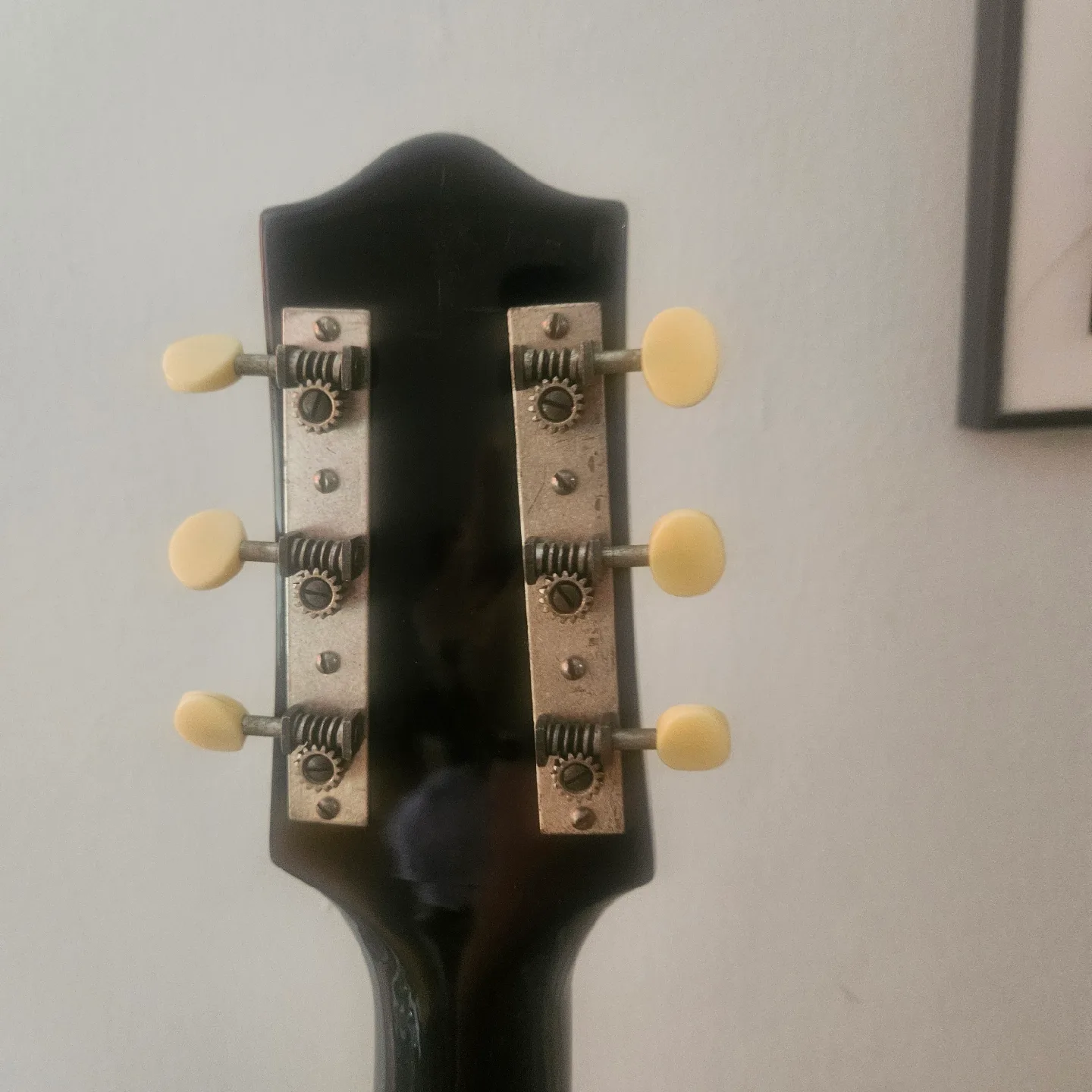 La Loar Acoustic Guitar  Classic. image indicator(3)