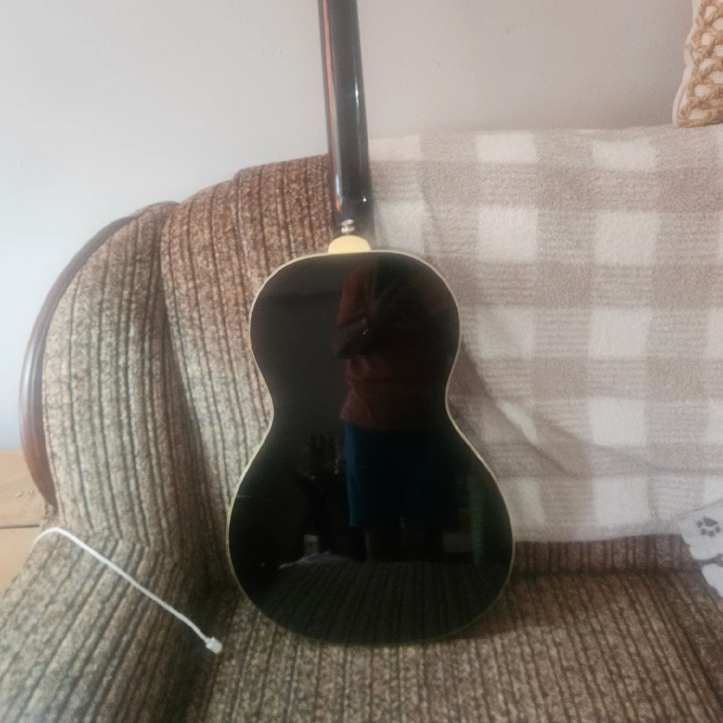 La Loar Acoustic Guitar  Classic. image indicator(4)