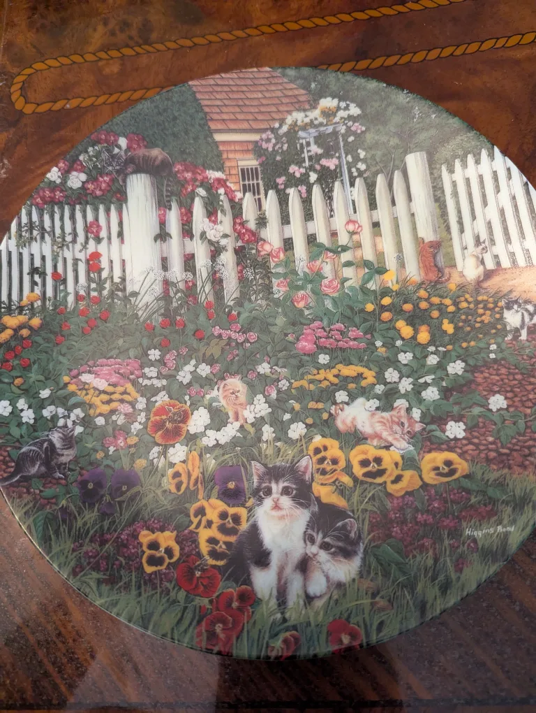 Knowles 'Floral Puss-in-Lane' Collector Plate thumbnail