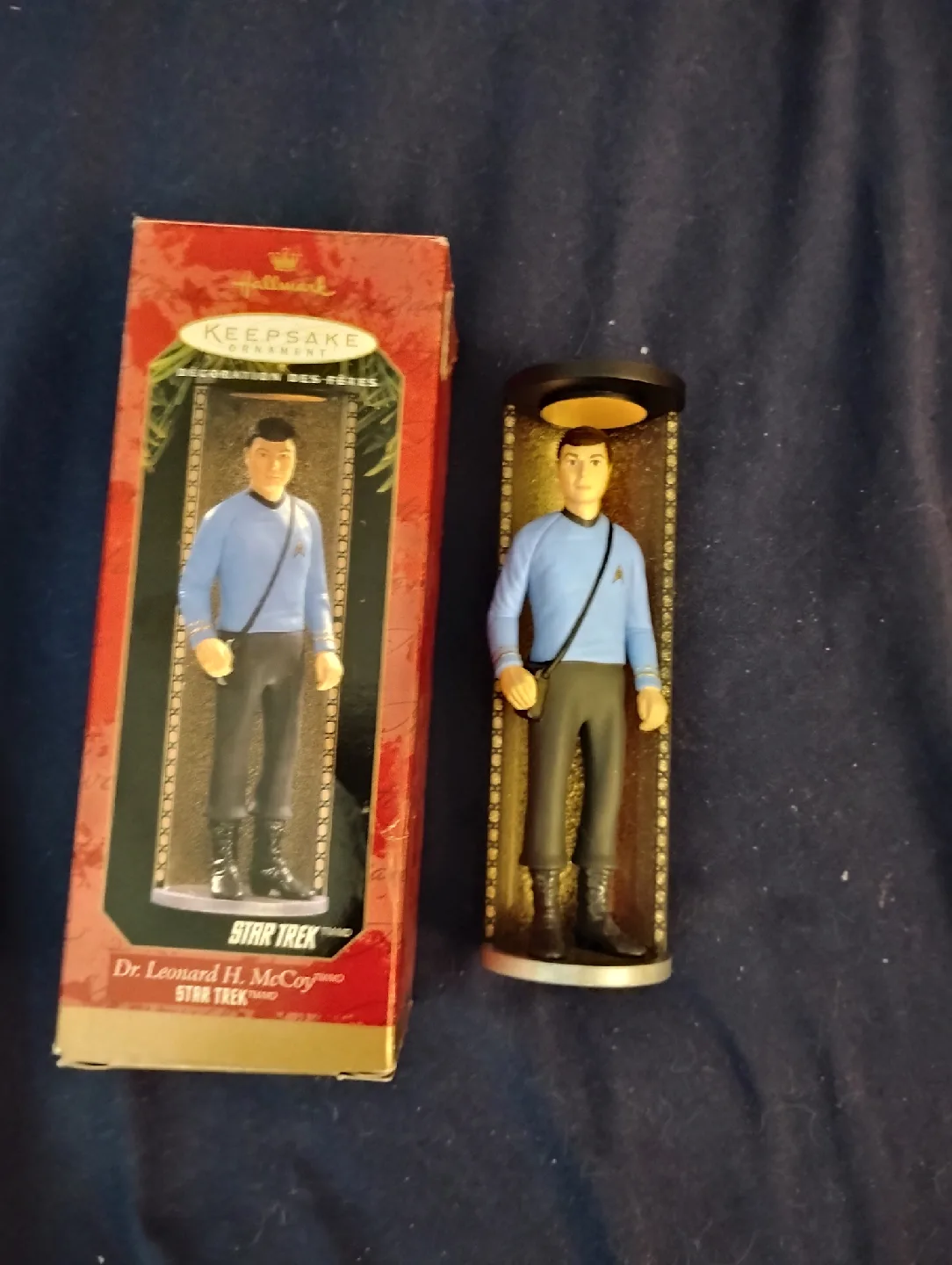 VINTAGE!! 1997 STAR TREK CHRISTMAS ORNAMENT: DR LEONARD MCCOY image indicator(3)