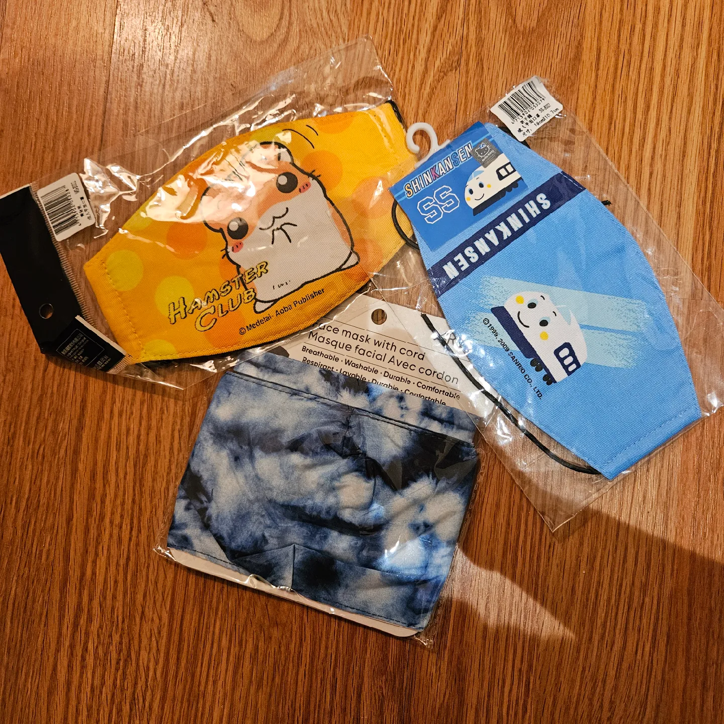 New Kids' Face Masks - Hamster Club & Sanrio thumbnail