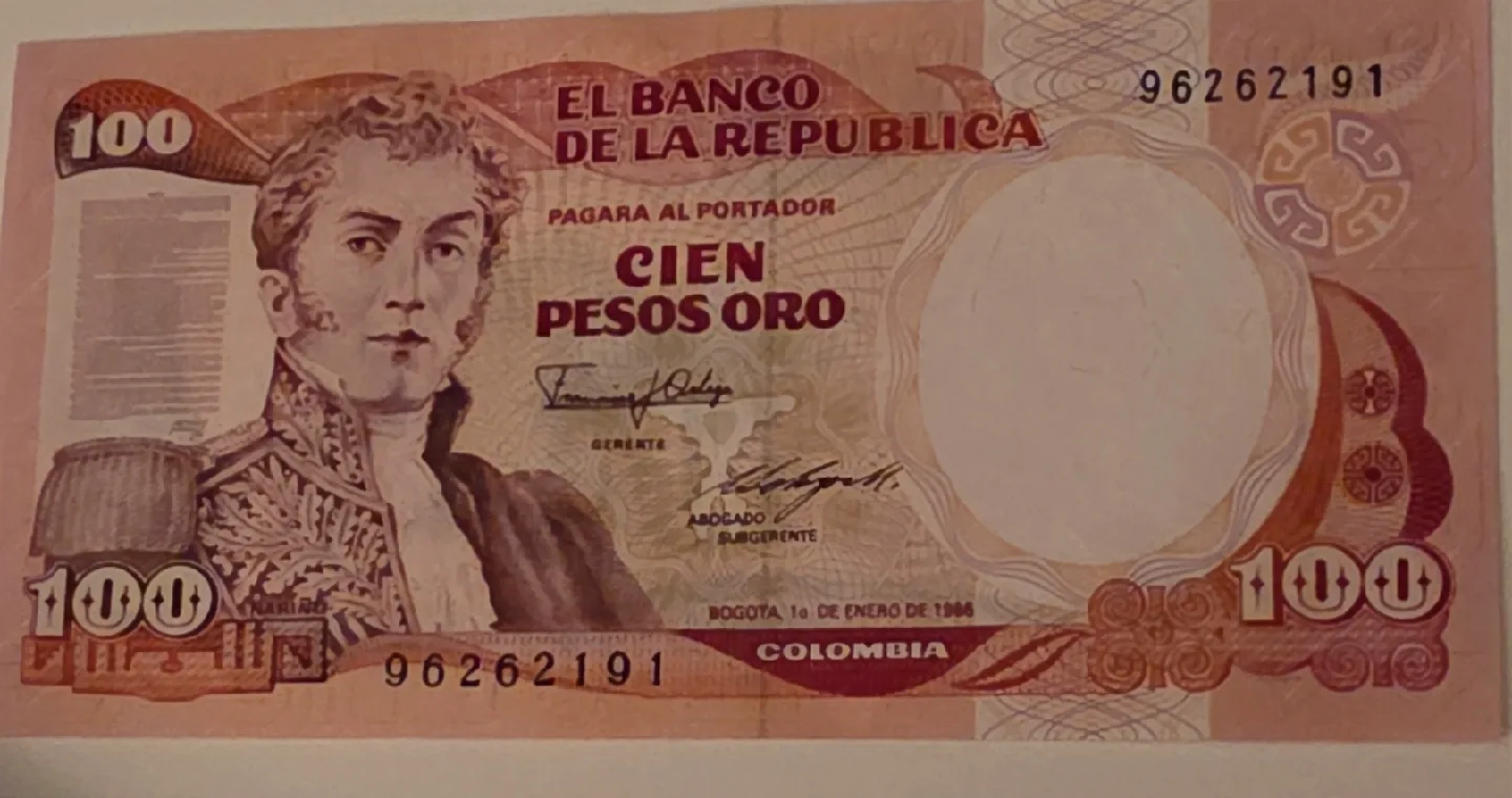 100 and 200 Colombian Pesos 1989 image indicator(2)