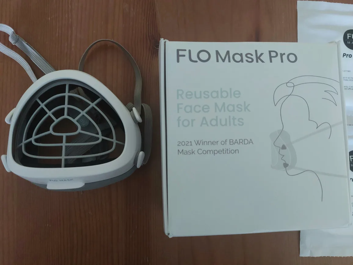 FLO Mask Pro - Reusable Face Mask (Medium/High) 🥕 image indicator(2)