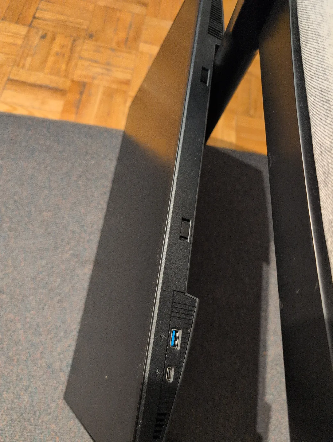 Dell Monitor P2425HE without stand image indicator(4)