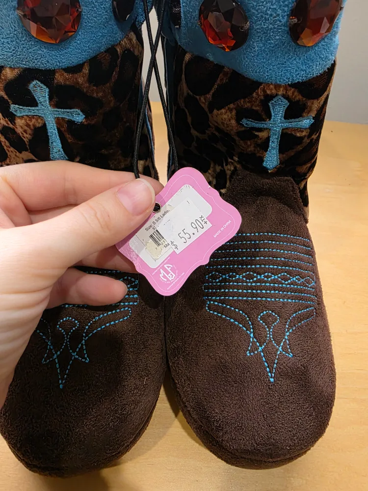 Womans 5/6 Slipper Boots image indicator(3)