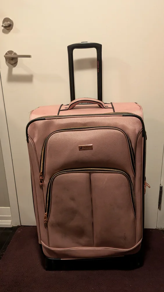 London Fog Lrg Pink Spinner Suitcase thumbnail