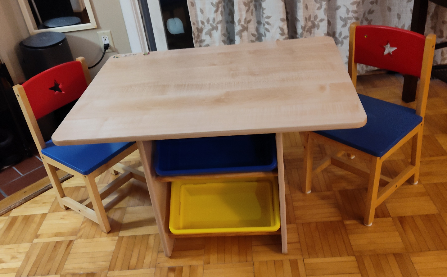 Children's Table with 2 Chairs