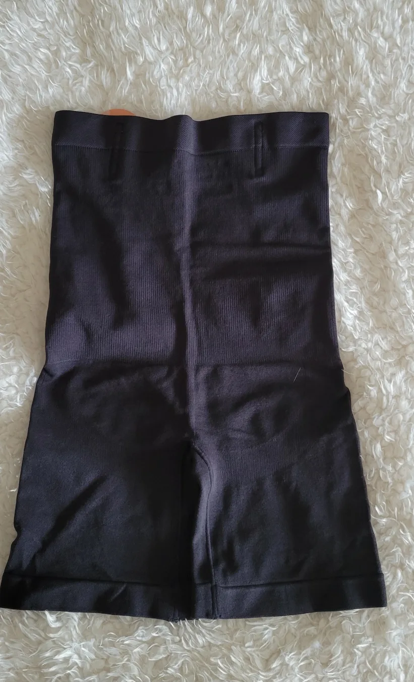 Shapermint High-Waisted Shaper Shorts - XS/S image indicator(3)