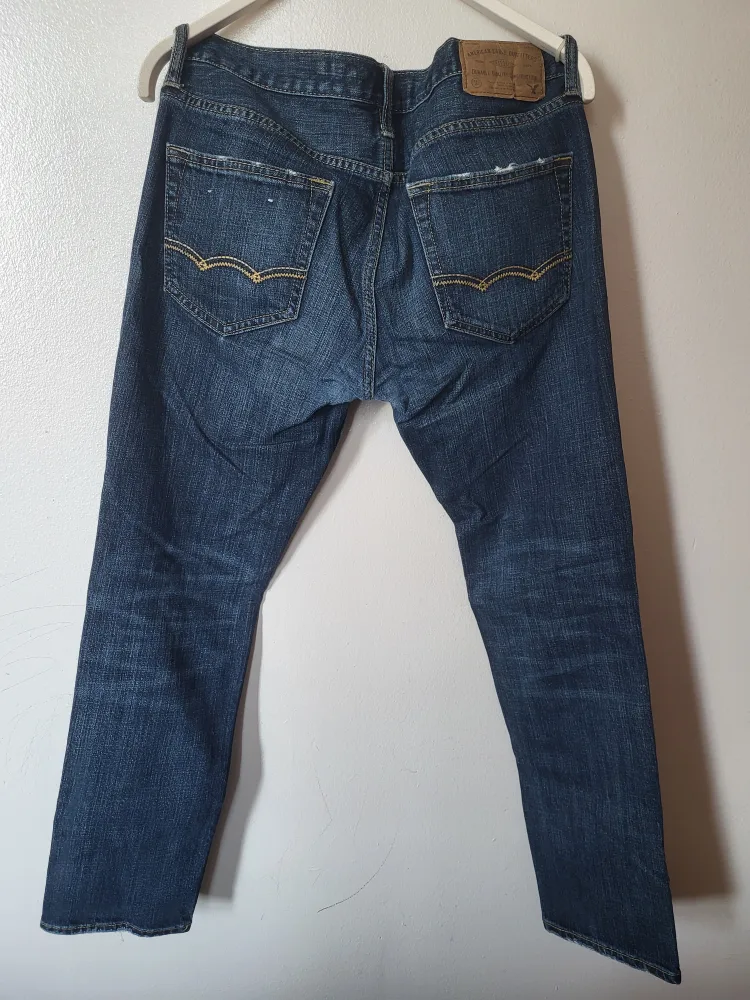 American Eagle Distressed Jeans image indicator(2)