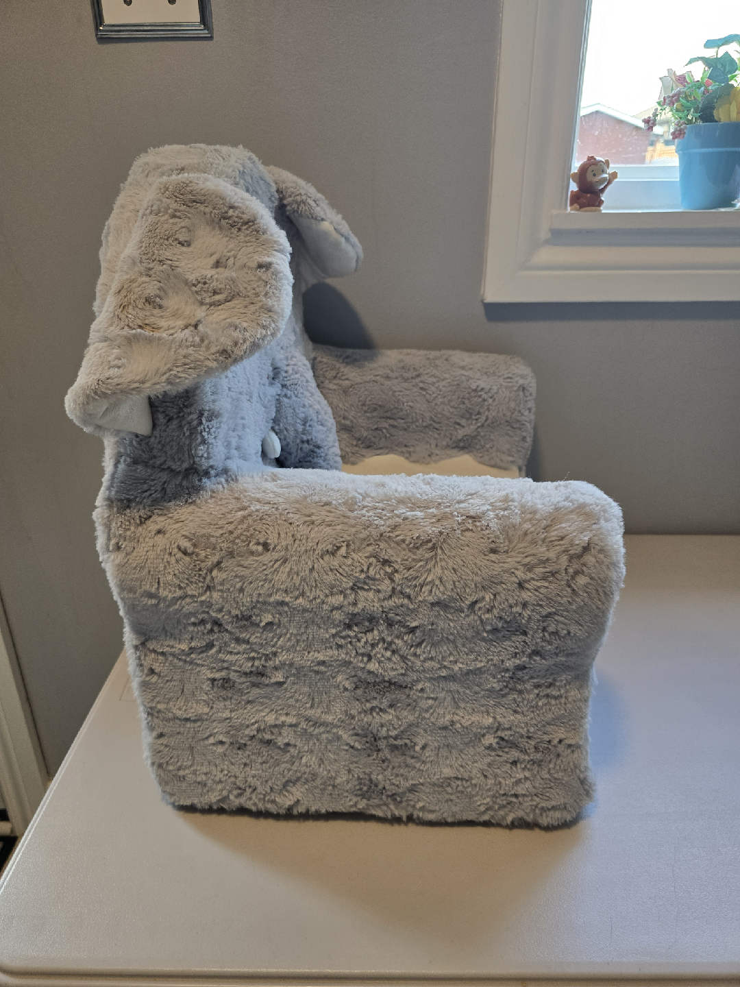 Elephant Plush Chair - photo 3