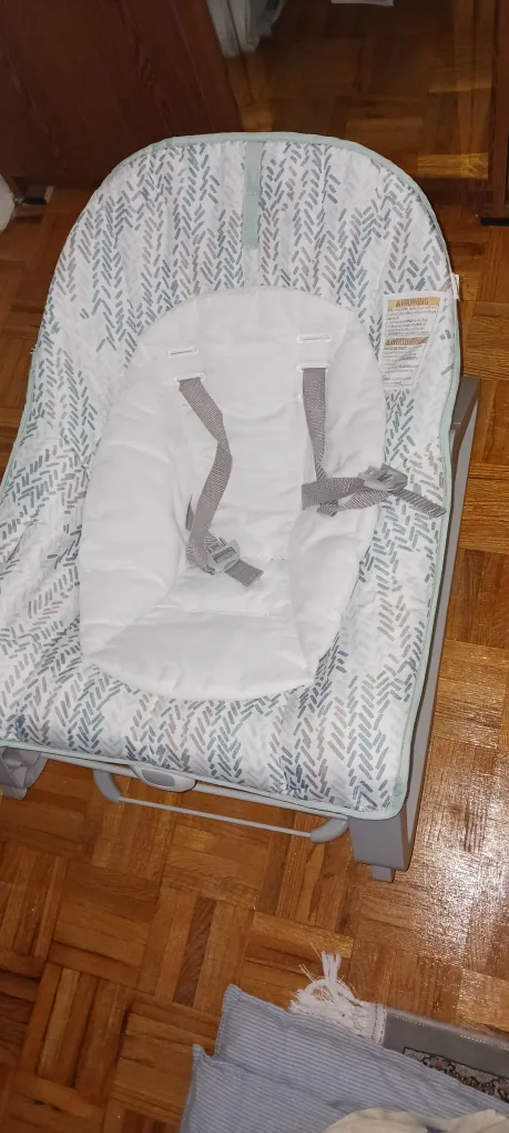 Baby Bouncer Seat almost new $25 image indicator(6)