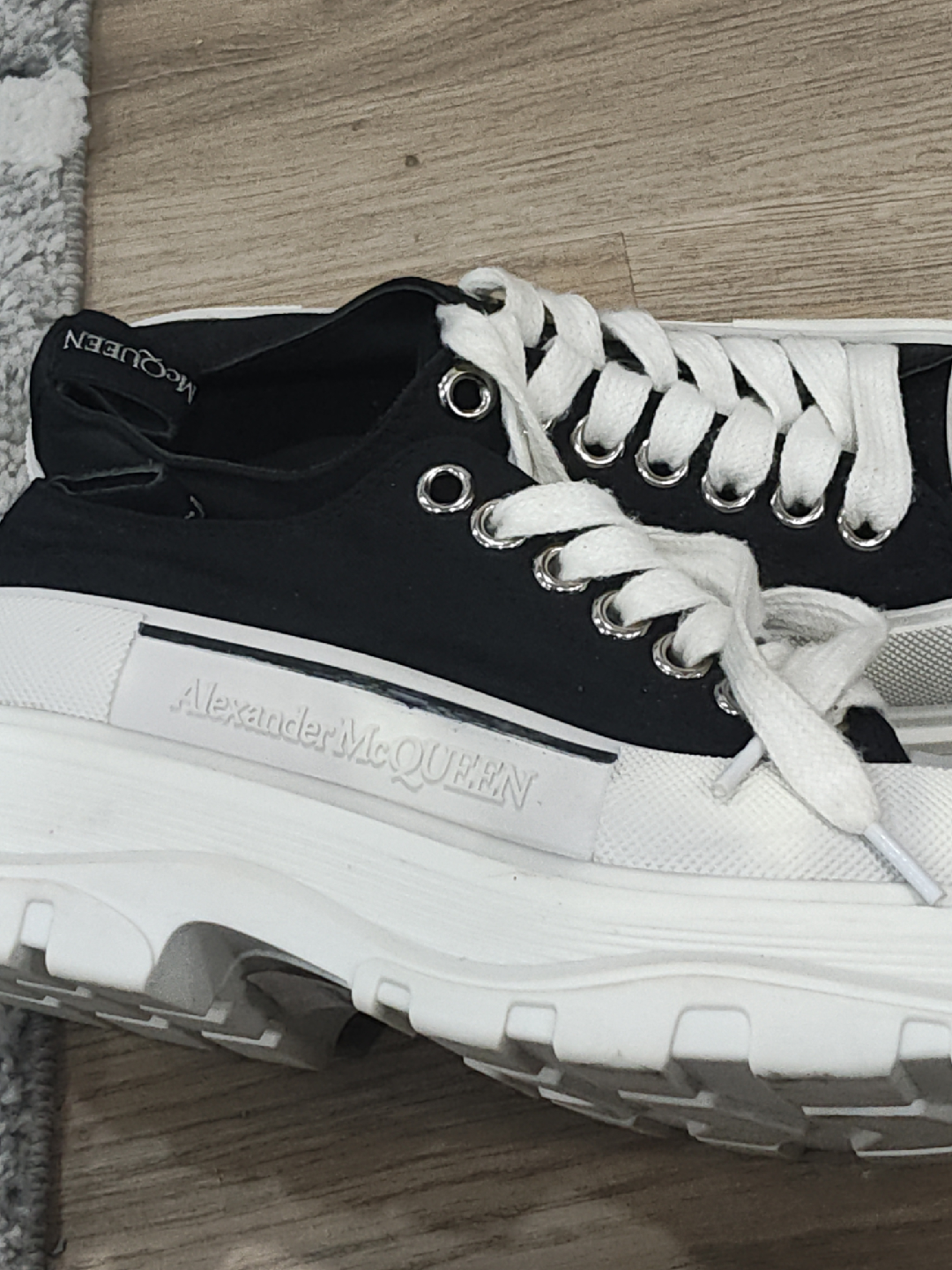 Alexander McQueen Canvas Platform Sneakers - Size 37 - photo 4