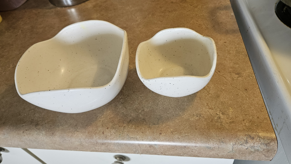 Assorted Ceramic Bowls & Tea Pot - photo 3