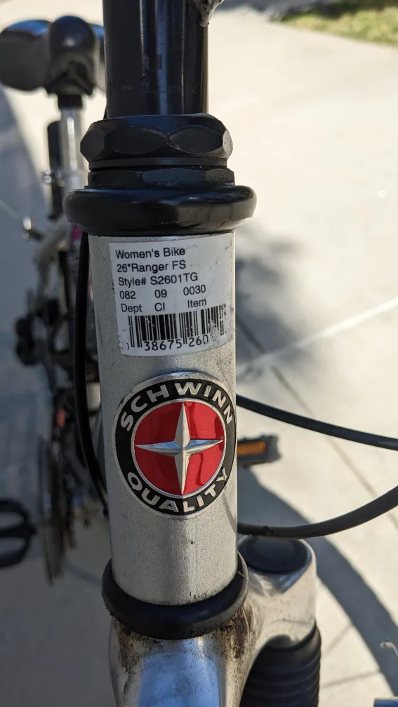 Schwinn Ranger Mountain Bike 2.6F image indicator(8)