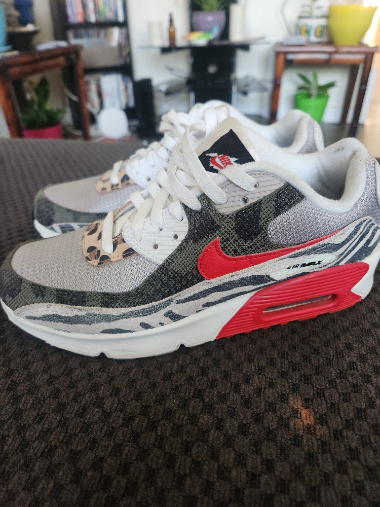 Nike Air Max 90 Kids Size 6.5Y