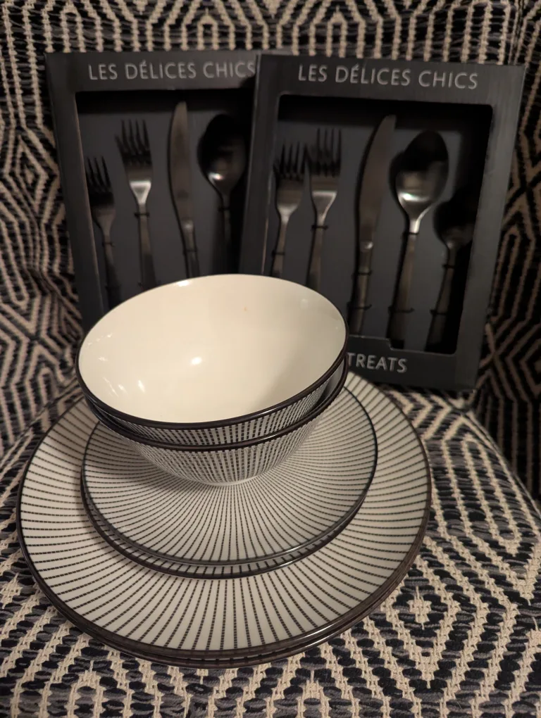 Home Dining Set thumbnail