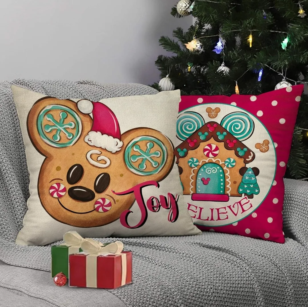 Brand New Christmas Throw Pillow Covers (Set of 4) image indicator(8)