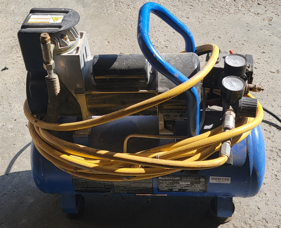 Mastercraft 058-1290-6 Air Compressor - 3 Gallon