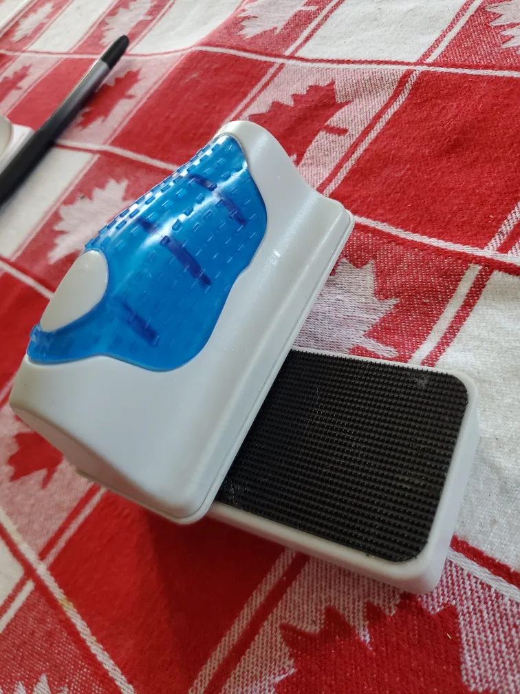 Magnetic aquarium glass cleaner thumbnail