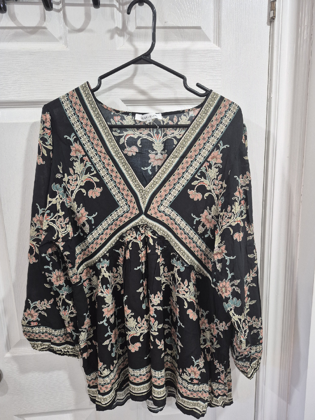 Rose & Olive Black Floral Blouse - Size Large