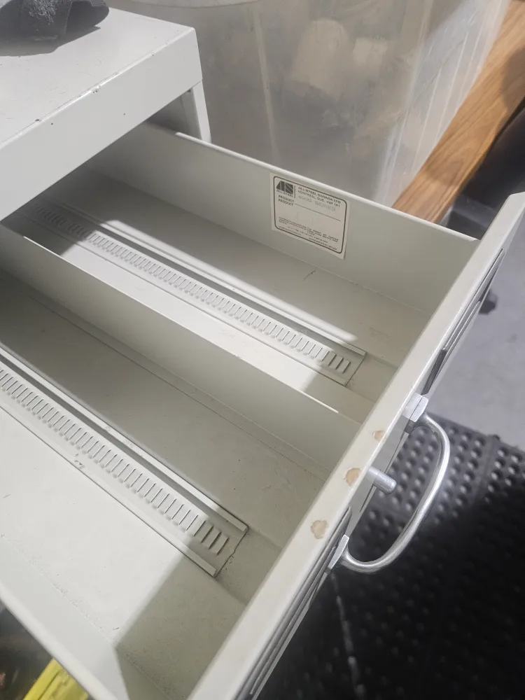 Metal Filing Cabinet - Office Storage image indicator(2)