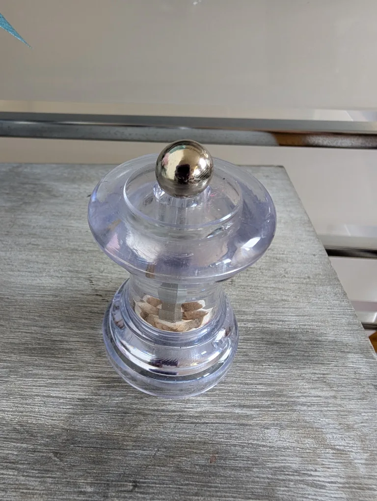 Clear Acrylic Pepper Grinder, 3 inches🥕 thumbnail