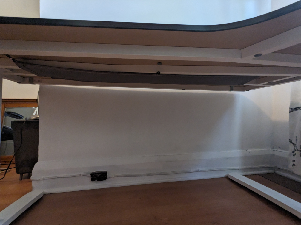 IKEA Bekant L-shaped desk - photo 5