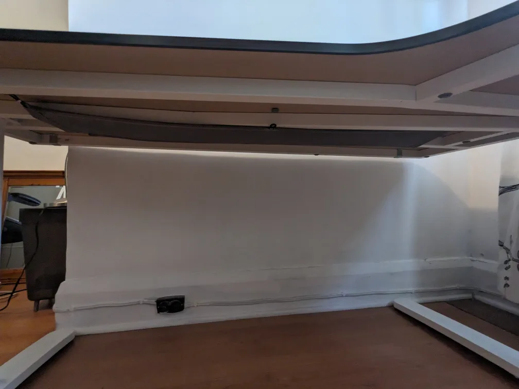 IKEA Bekant L-shaped desk image indicator(5)