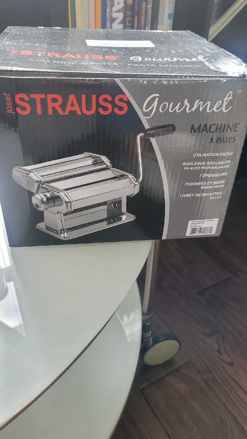 Josef Strauss Gourmet Pasta Machine - New in Box! - photo 2