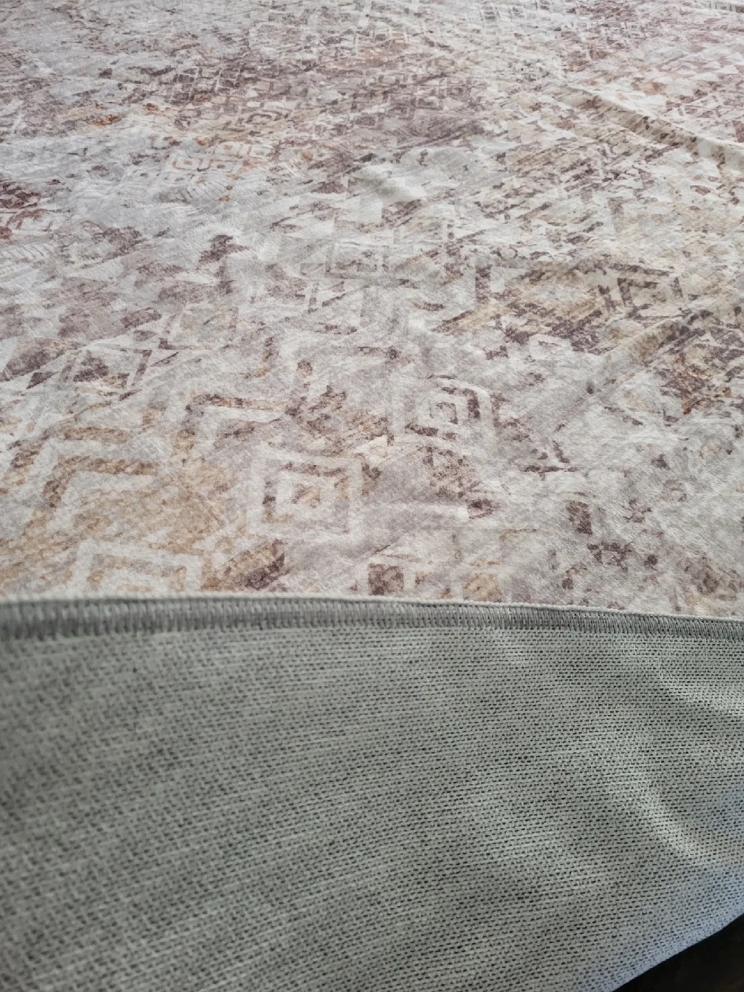 8ft X 10ft Area rug (Brand new) image indicator(3)
