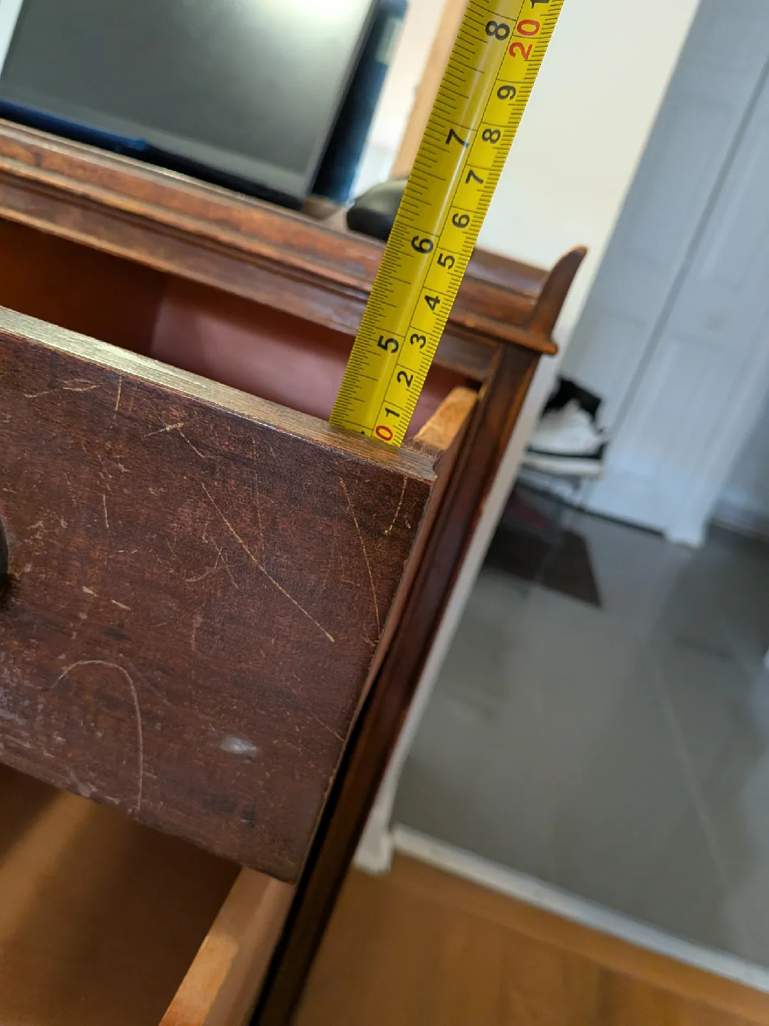 Antique Vanity Desk with Deep Drawers! image indicator(8)