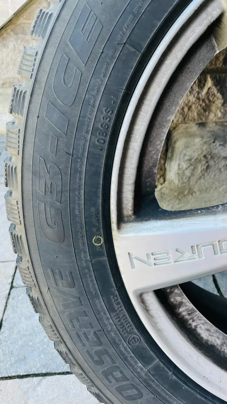 Set of 4 Touren Rims with Toyo Observe G3 Ice Tires - 235/60R18 image indicator(4)