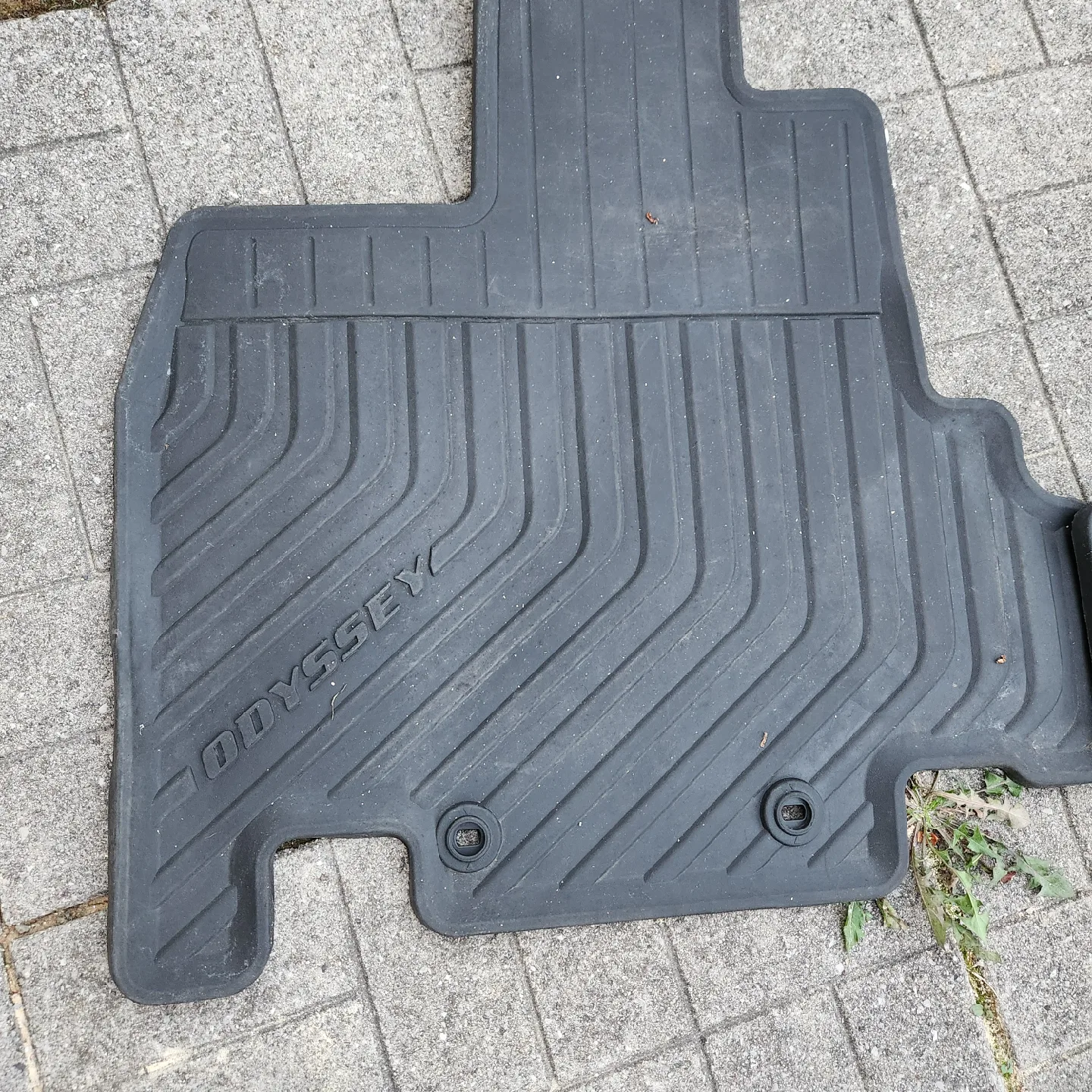 Honda Odyssey Floor Mats - Full Set 2014 image indicator(3)