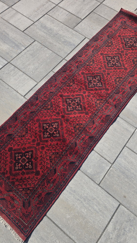 Red Patterned Hallway Runner Rug - photo 5