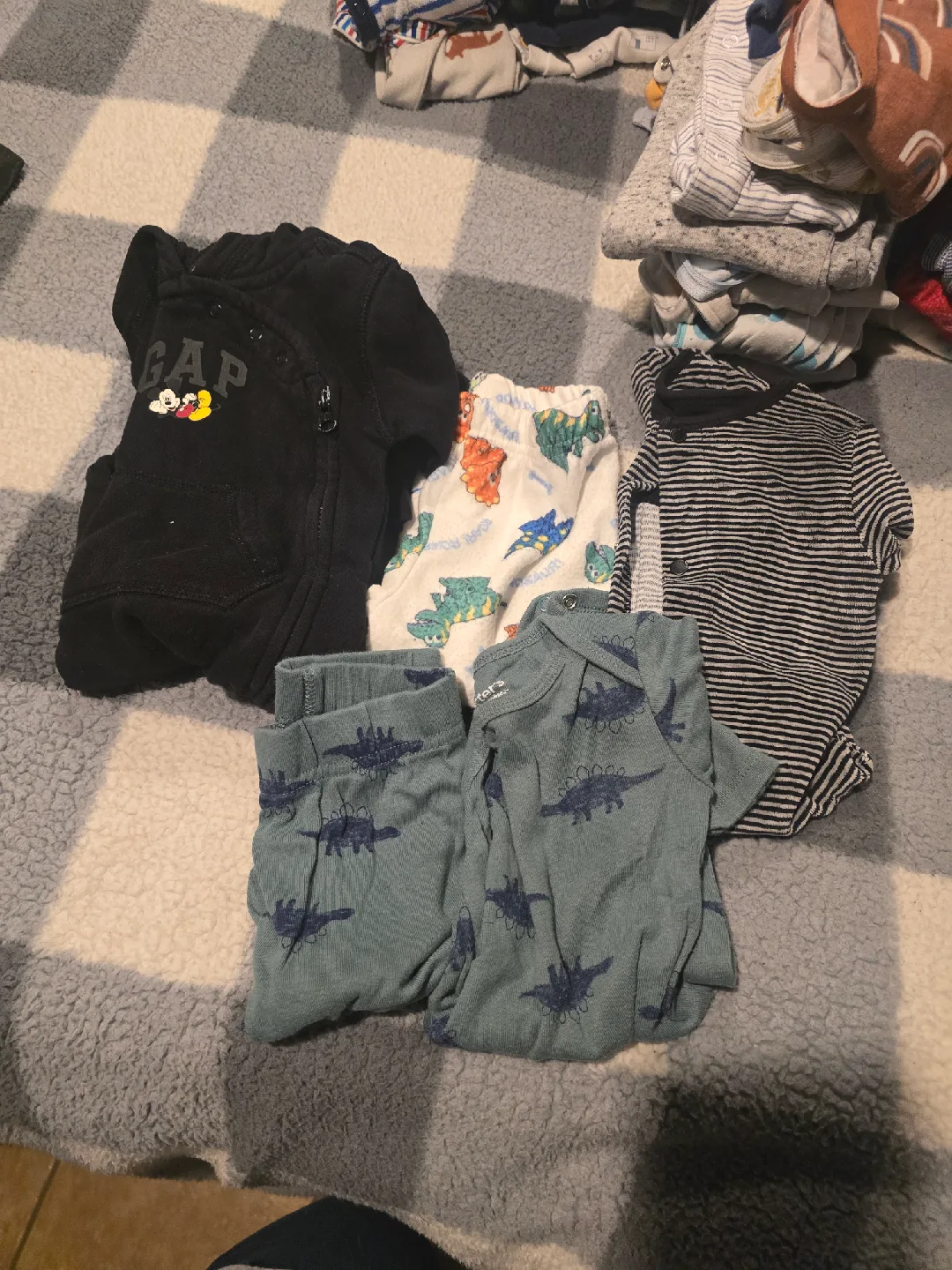 baby 3 to 6 month sleepers image indicator(7)