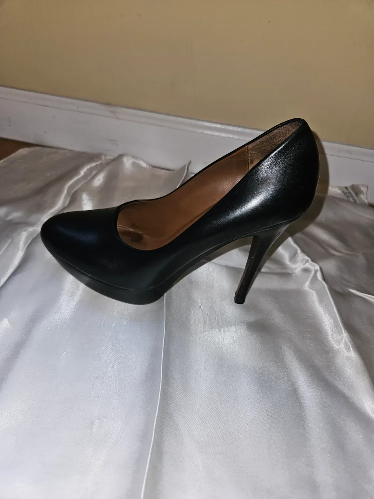 Handmade Italian Black Leather High Heel Platform Pumps image indicator(3)