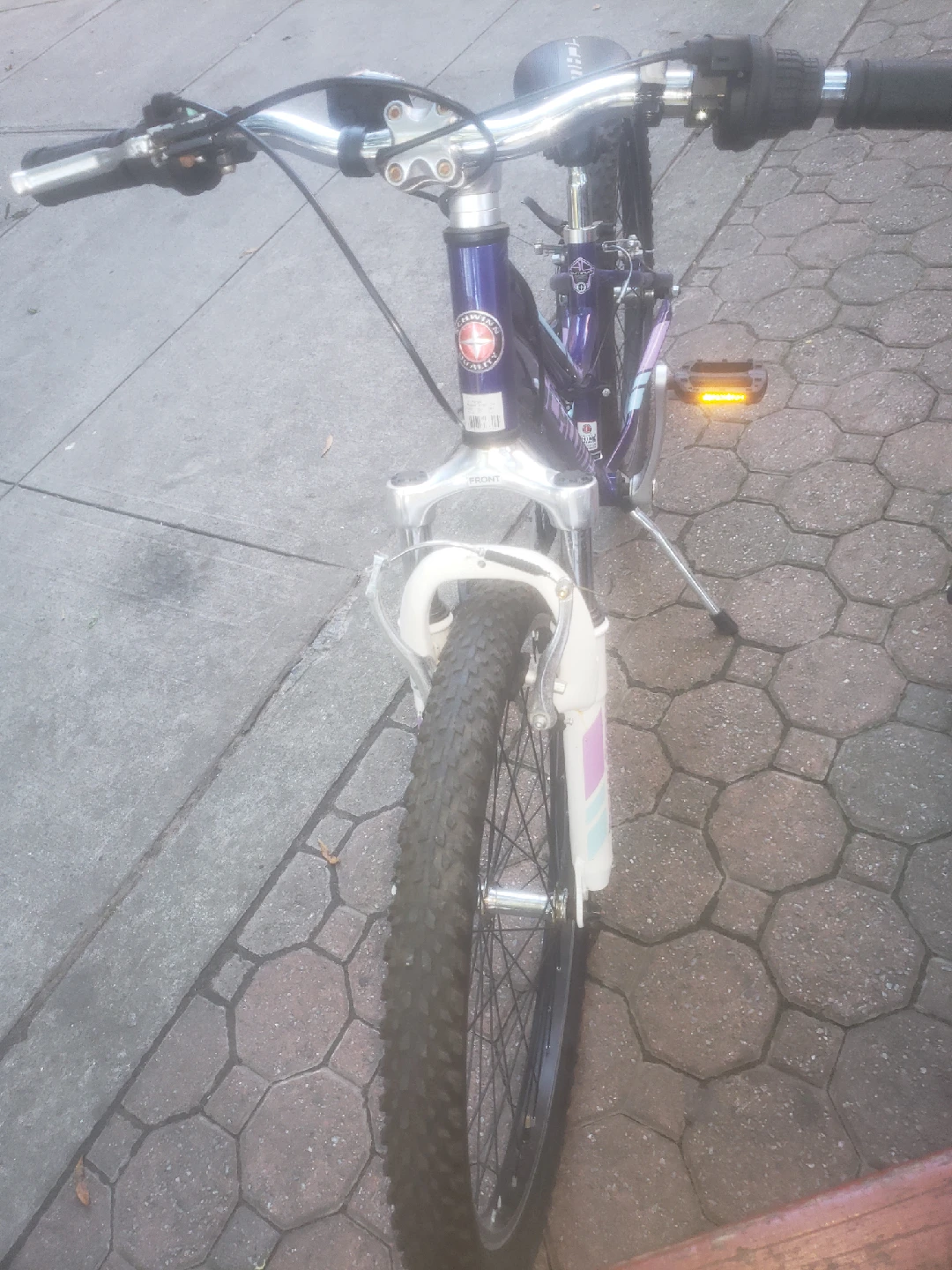 Schwinn Cruiser Bike - Purple - photo 2