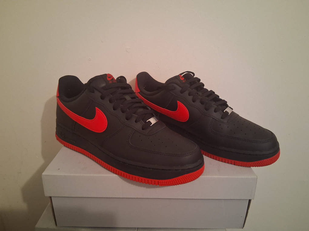 Air Force 1 Black Red Size 11
