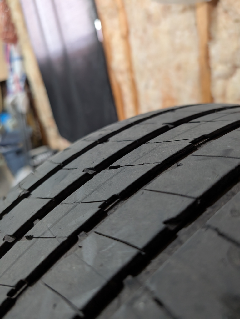 (1)-255/40R20 Goodyear Eagle F1 Super Sport Tire All Season Tire - photo 2