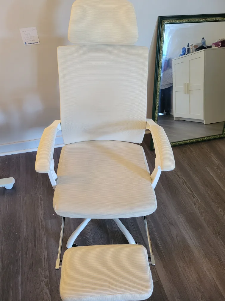 Ergonomic Office Chair - White image indicator(6)