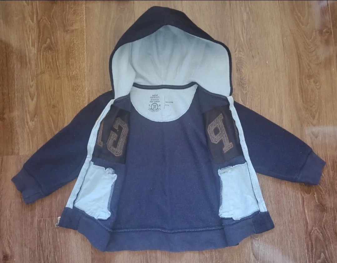 GAP Kids Zip-Up Hoodie, Size 5T image indicator(3)