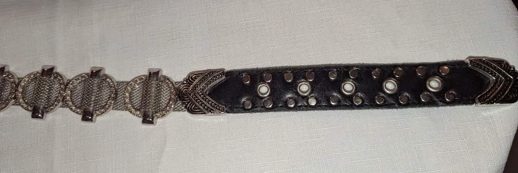 Fashion Belt, Size L, 39 inches metal links and leather image indicator(9)