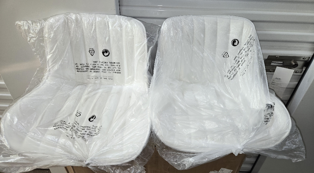 Whiteriye White Bar Stools (Set of 2) - photo 4