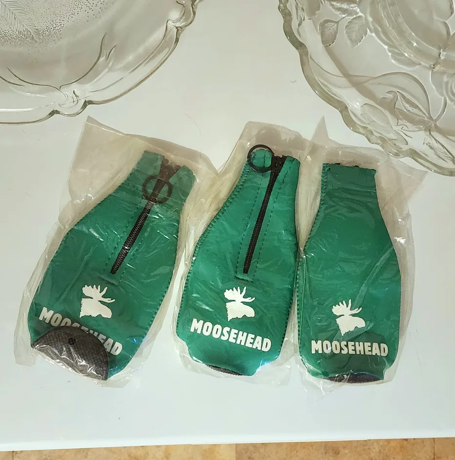 Moosehead Beer Bottle Cooler - New thumbnail