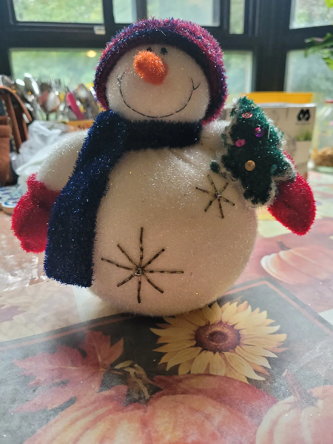 Snowman with Christmas Tree thumbnail