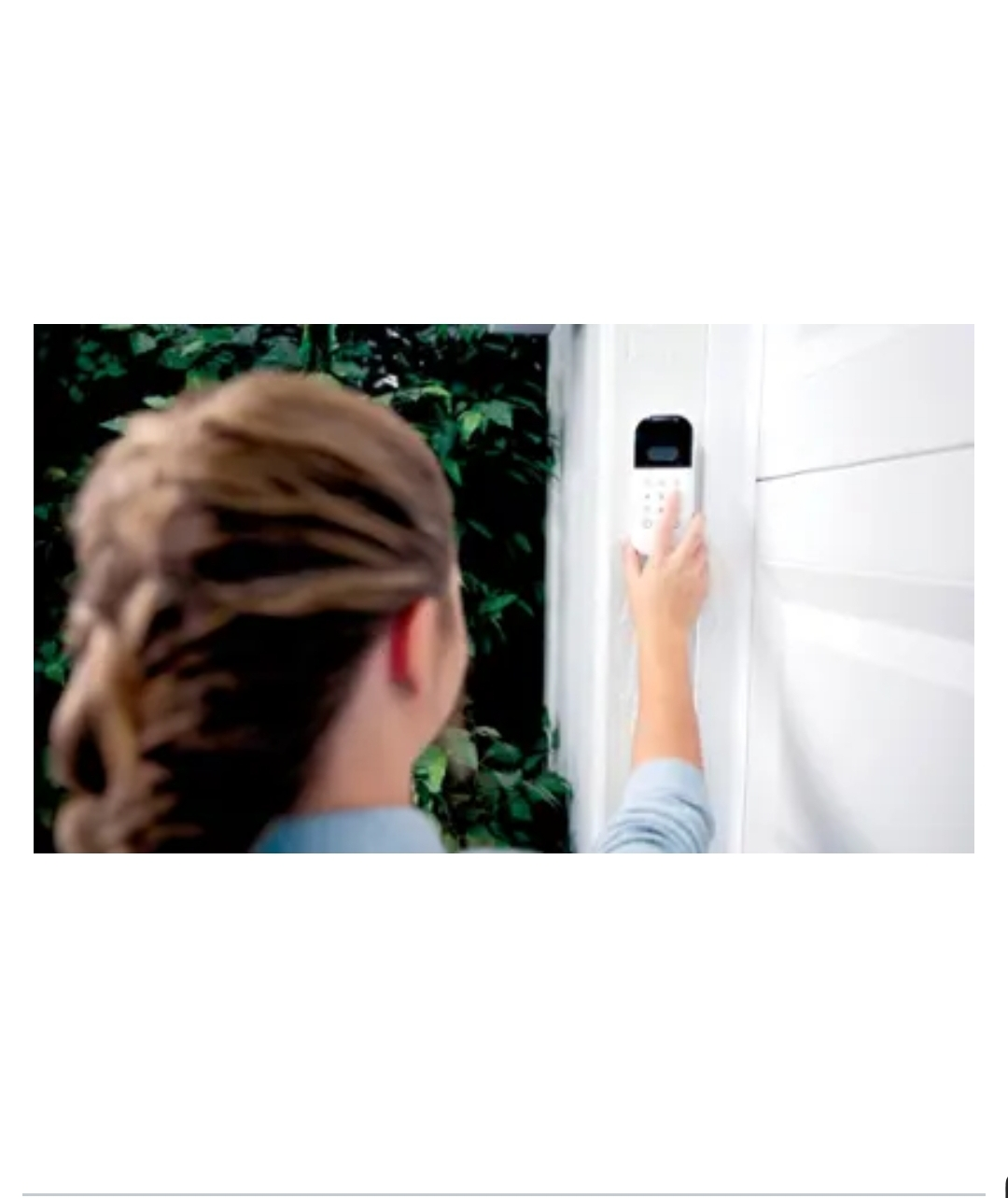 Chamberlain  MyQ Smart Garage Video Keypad – Battery Operated - photo 3