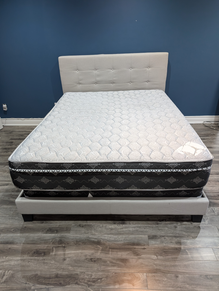Queen Mattress - Firm/Extra firm (Double-sided Foam)