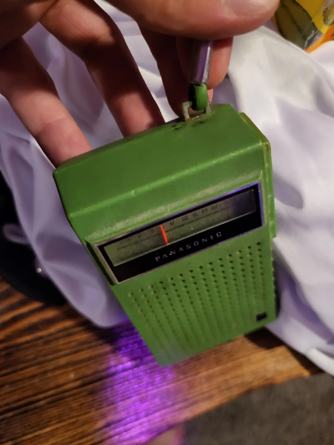 Panasonic R-1070 Vintage Radio image indicator(3)