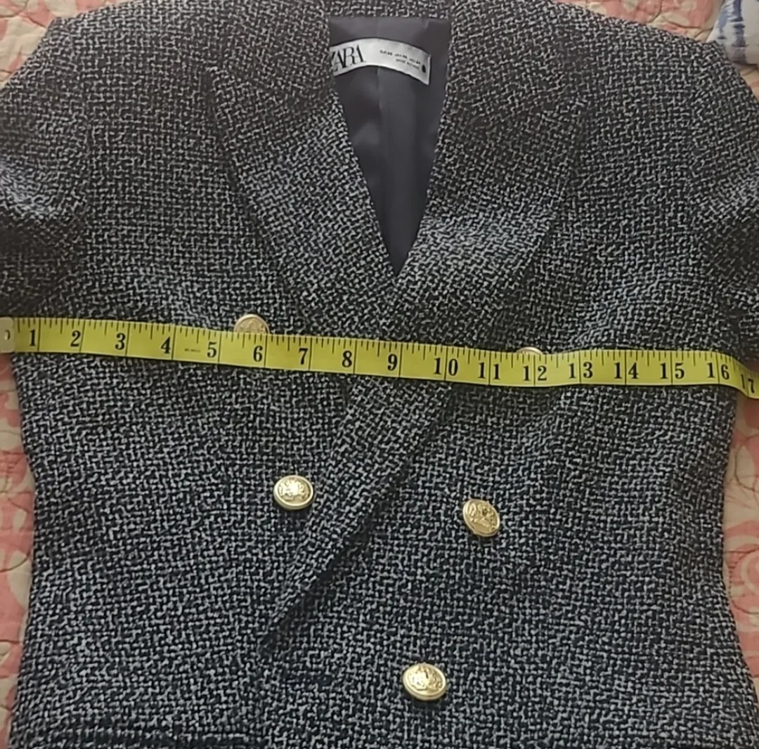 Zara Tweed Blazer - Size XS image indicator(9)