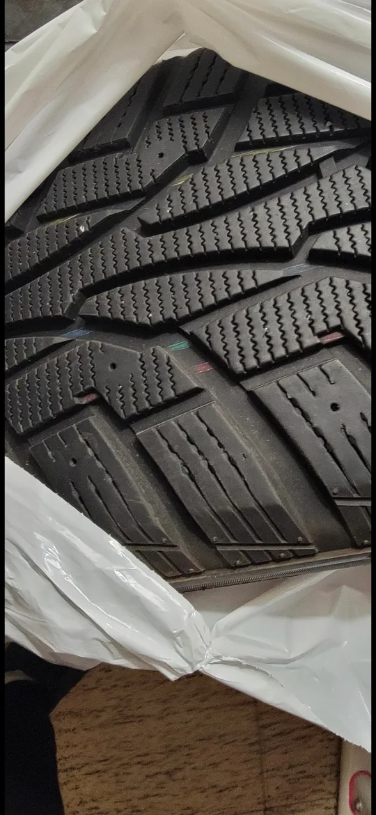 Uniroyal Winter Tire 235/55R19 image indicator(4)